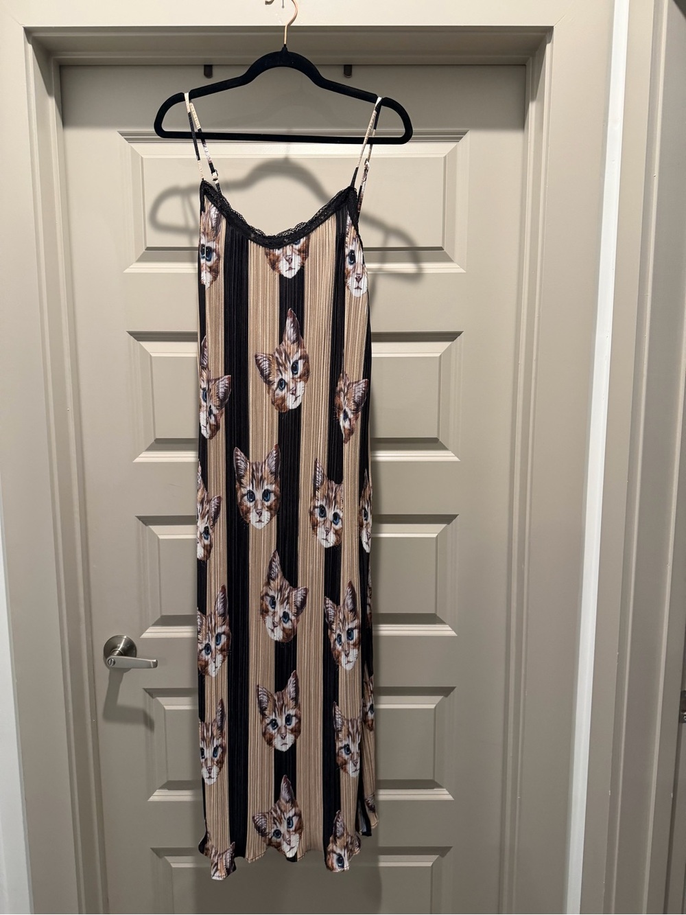 Dressed in LALA Money Honey Plissé Midi Slipdress in Pretty Kitty - Picture 5 of 7